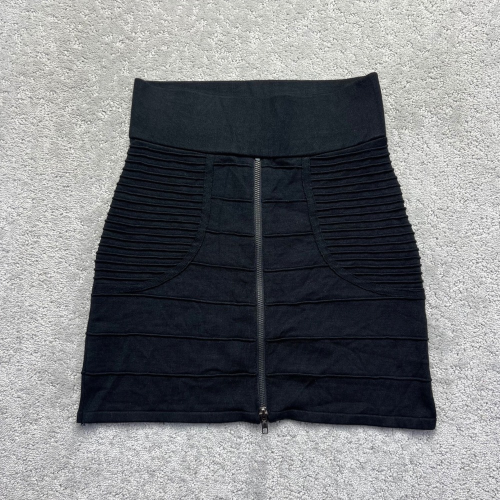 Romeo & Juliet Couture Mini Skirt Womens Small Black Bandage Zip Front Ribbed